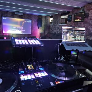 Karaoke zāle